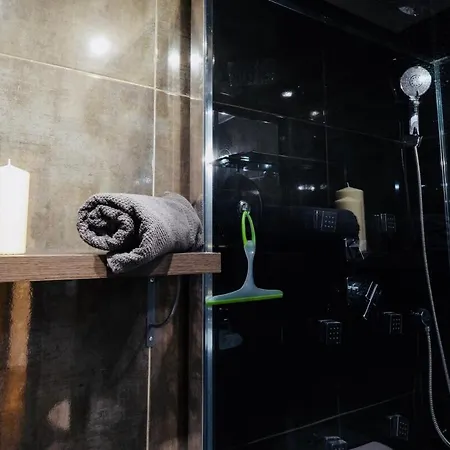 Cocoon Place Spa - Videoproj - Netflix 公寓